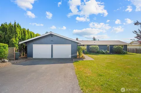 6084 Summit View Pl, Ferndale, WA 98248