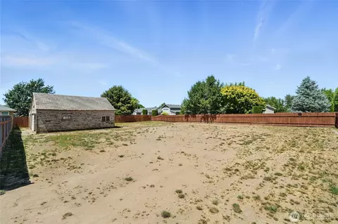 136 Blalock Dr, Walla Walla, WA 99362