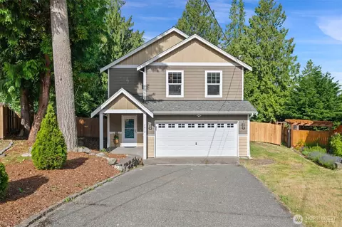 7612 Sandy Way NE, Poulsbo, WA 98370