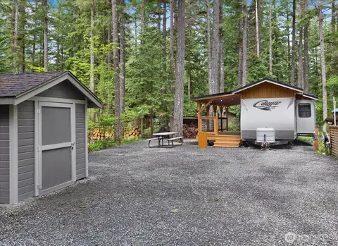 191 1 Fireside Lodge Cir, Deming, WA 98244