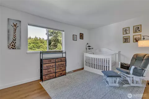 Bedroom - 1845 Carbon Ridge St, Enumclaw, WA 98022 photo 2 of 3