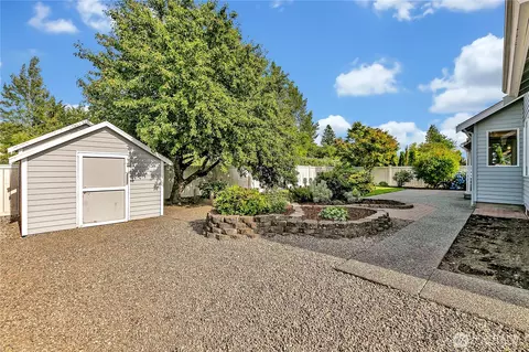 Exterior - 1845 Carbon Ridge St, Enumclaw, WA 98022 photo 5 of 6