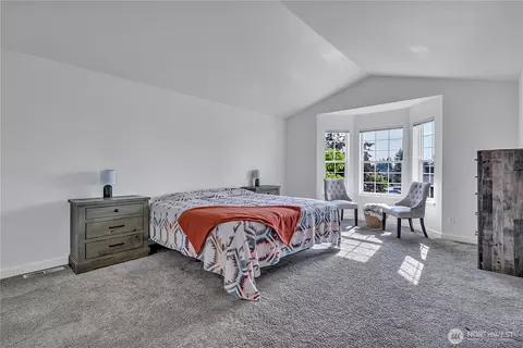 Bedroom - 1845 Carbon Ridge St, Enumclaw, WA 98022 photo 1 of 3