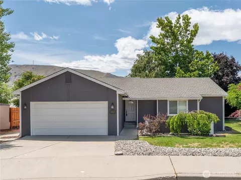 413 Julia Ct, East Wenatchee, WA 98802