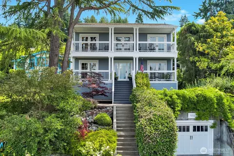 9266 44th Ave SW, Seattle, WA 98136