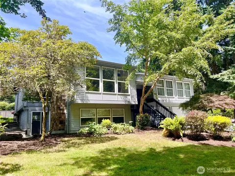 20801 Marine View Dr SW, Normandy Park, WA 98166