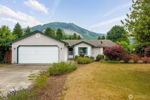 650 Elwell Ave, Darrington, WA 98241