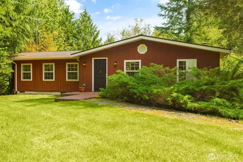 10000 SW Cove Rd, Vashon, WA 98070