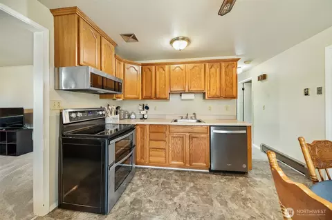 Kitchen - 17021 5th Avenue Ct E, Spanaway, WA 98387 photo 2 of 2
