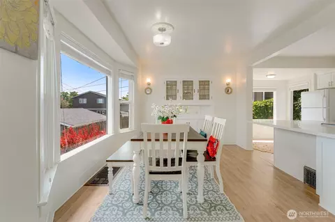 2407 E Ward St, Seattle, WA 98112 photo 9
