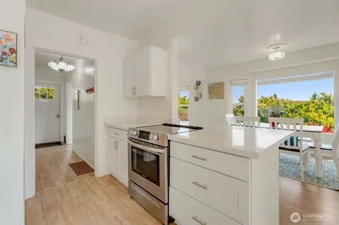 2407 E Ward St, Seattle, WA 98112 photo 12