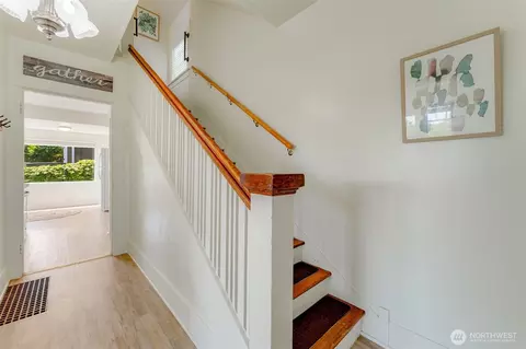 2407 E Ward St, Seattle, WA 98112 photo 6