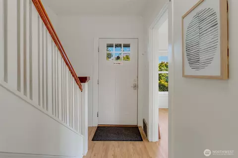 2407 E Ward St, Seattle, WA 98112 photo 5