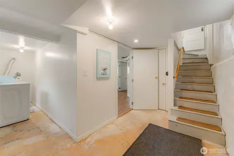 2407 E Ward St, Seattle, WA 98112 photo 22