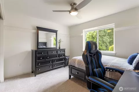 Bedroom - 416 199th Pl SE, Bothell, WA 98012 photo 3 of 6