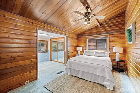 Bedroom - 17920 Circle Dr, Bothell, WA 98011 photo 3 of 5