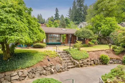 Exterior - 17920 Circle Dr, Bothell, WA 98011 photo 9 of 10