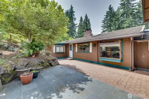 Exterior - 17920 Circle Dr, Bothell, WA 98011 photo 7 of 10