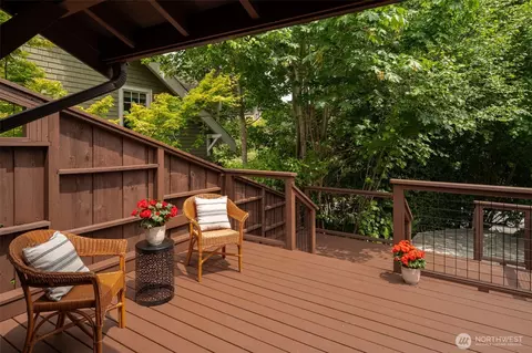 Exterior - 181 34th Ave E, Seattle, WA 98112 photo 5 of 10