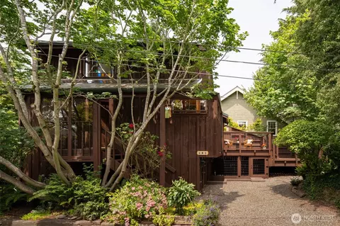 Exterior - 181 34th Ave E, Seattle, WA 98112 photo 3 of 10