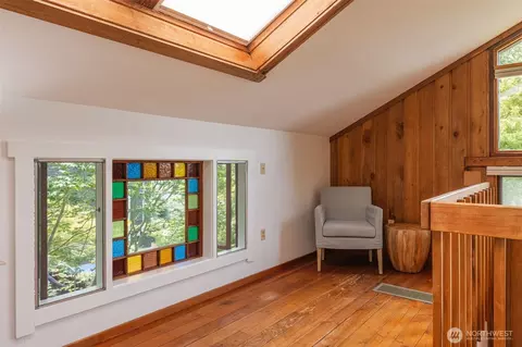 Entry Way - 181 34th Ave E, Seattle, WA 98112 photo 5 of 5
