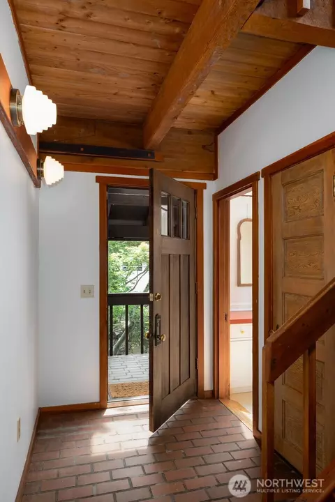 Entry Way - 181 34th Ave E, Seattle, WA 98112 photo 1 of 5