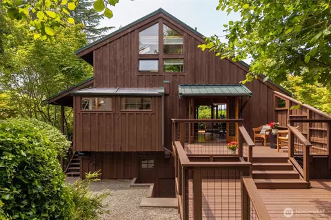 181 34th Ave E, Seattle, WA 98112