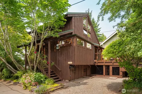 Exterior - 181 34th Ave E, Seattle, WA 98112 photo 1 of 10