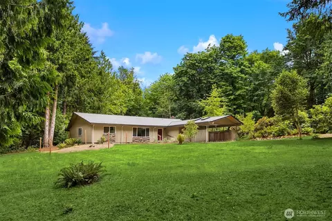 13909 Ellingsen Rd NE, Bainbridge Island, WA 98110