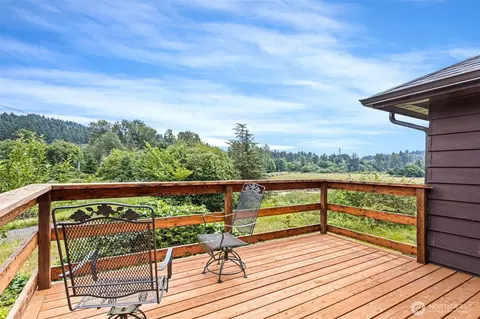 Exterior - 13402 Spring Site Rd E, Orting, WA 98360 photo 2 of 4