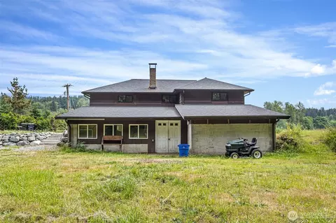 Exterior - 13402 Spring Site Rd E, Orting, WA 98360 photo 3 of 4