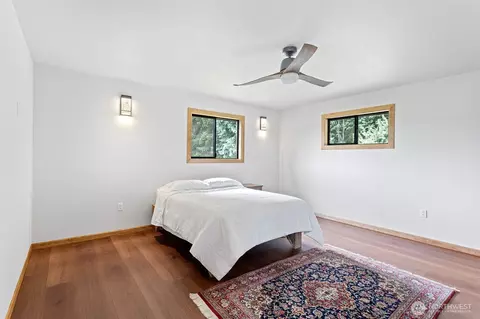 Bedroom - 13402 Spring Site Rd E, Orting, WA 98360 photo 1 of 7