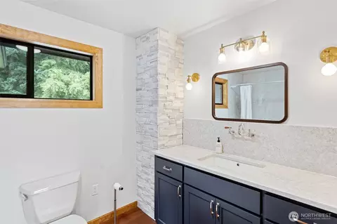 Bath - 13402 Spring Site Rd E, Orting, WA 98360 photo 1 of 1