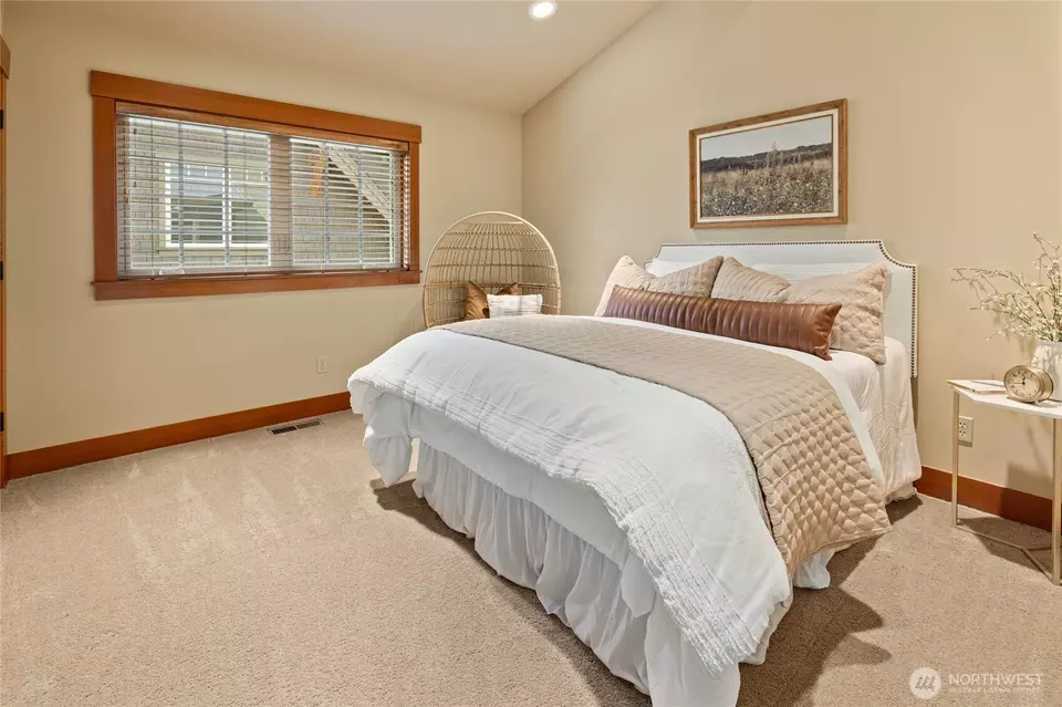 Bedroom - 240 Cake Box Ln, Cle Elum, WA 98922 photo 2 of 4