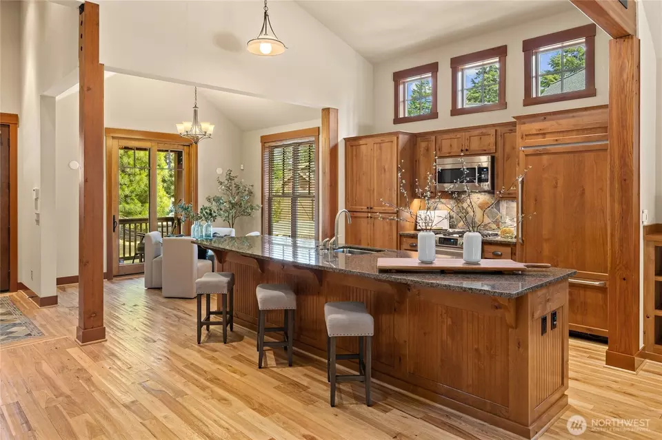 Kitchen - 240 Cake Box Ln, Cle Elum, WA 98922 photo 2 of 3