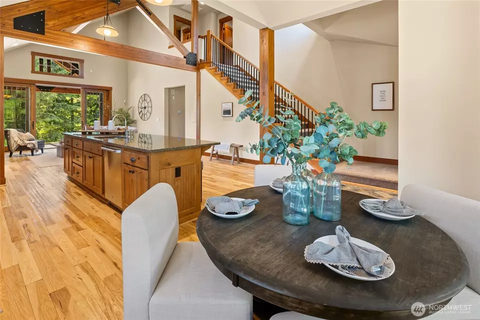 Dining - 240 Cake Box Ln, Cle Elum, WA 98922 photo 2 of 2