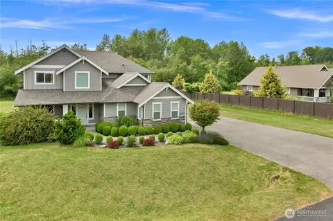 10828 Bay Meadows Ln, Burlington, WA 98233