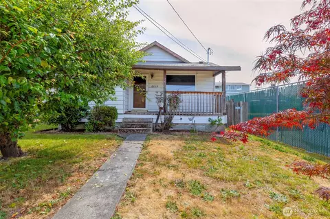 1112 Perry Ave, Bremerton, WA 98310