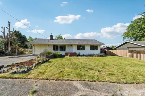 1921 Mountain View Dr, Mount Vernon, WA 98273