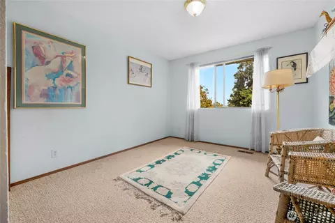 Bedroom - 7416 E Heather Way, Everett, WA 98203 photo 2 of 3