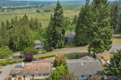 View/Area - 7416 E Heather Way, Everett, WA 98203 photo 2 of 6