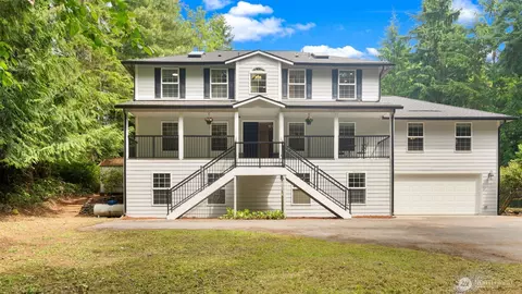 4762 NE Tree Ridge Ln, Poulsbo, WA 98370
