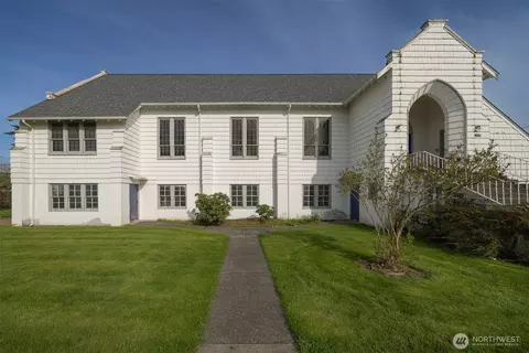 204 N Washington St, Everson, WA 98247