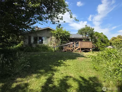 15609 106th St E, Puyallup, WA 98374
