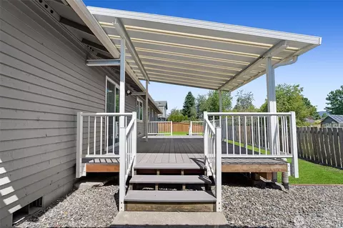 201 Schmid St, Enumclaw, WA 98022 photo 32