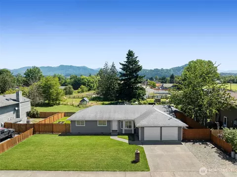 201 Schmid St, Enumclaw, WA 98022 photo 3