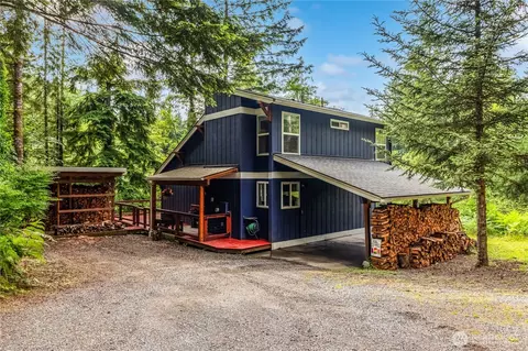 2 Louise View Dr, Bellingham, WA 98229