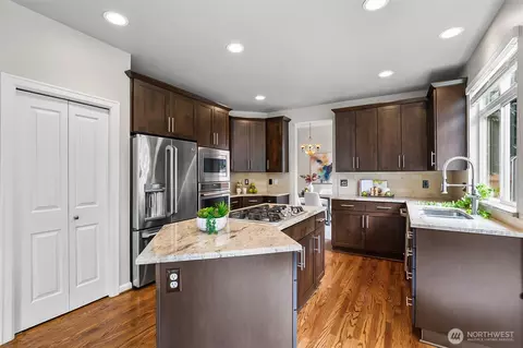 Kitchen - 17427 33rd Dr SE, Bothell, WA 98012 photo 2 of 5