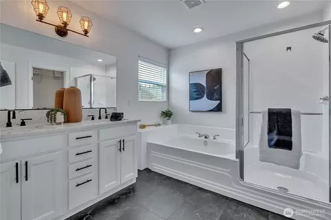Bath - 3028 183rd St SE, Bothell, WA 98012 photo 2 of 4