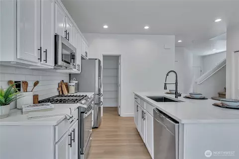 Kitchen - 3028 183rd St SE, Bothell, WA 98012 photo 5 of 5